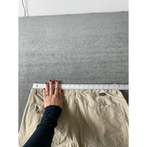 Patagonia Quandry Shorts Mens 36 Khaki 10" Inseam Hiking Lightweight Casual - Picture 9 of 10